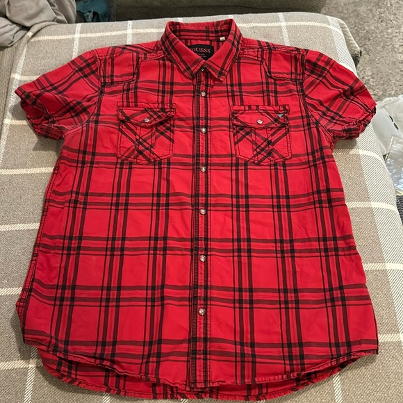 Men’s short sleeve dress shirt guess size XL - Picture 2 of 6